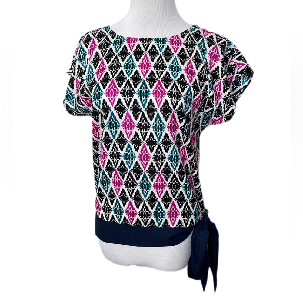 Ann Taylor Petite Short Sleeve Casual Diamond Print Lightweight Blouse